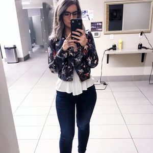 Meet your Posher, Mallory